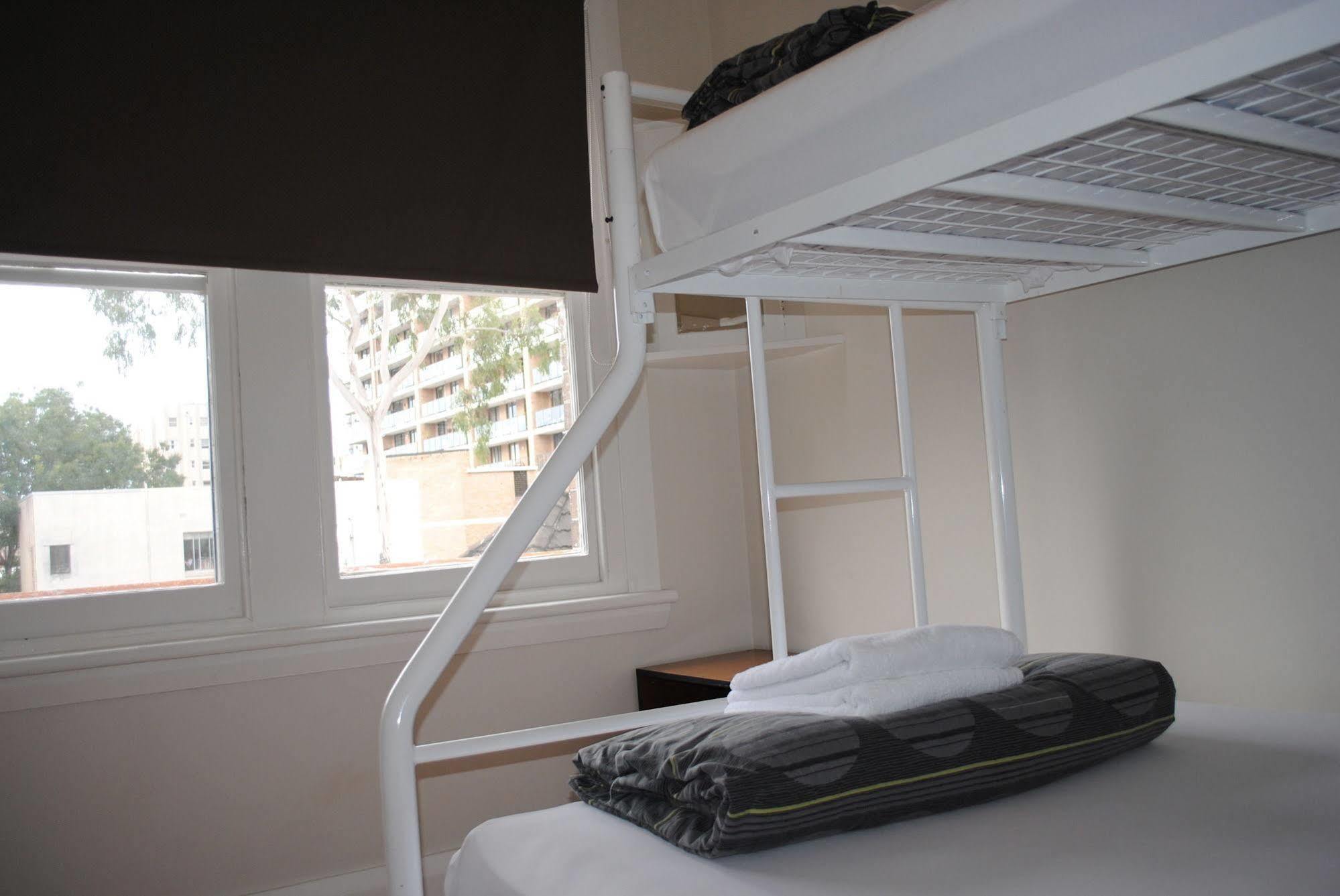 Highfield Private Hotel Sydney Exteriör bild